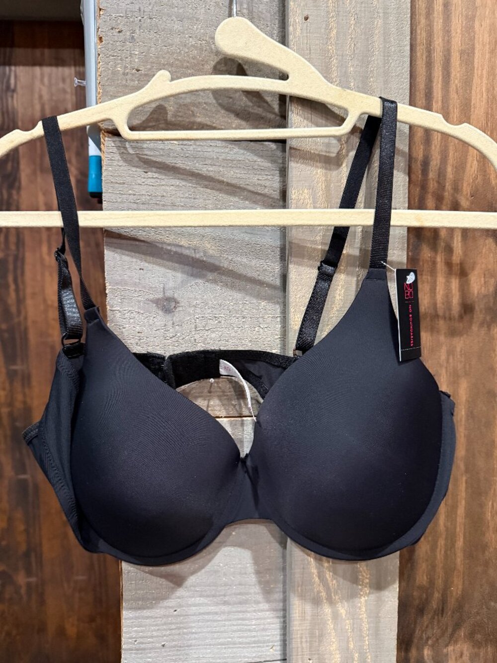 No Boundaries black bra size 40C NWT
